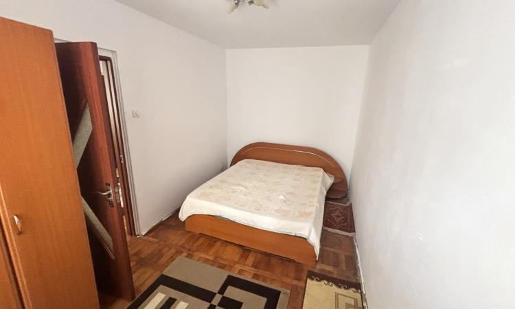Apartament 2 camere - str. Cuza Voda, Parter