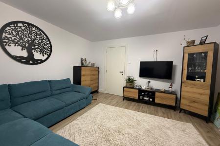 Apartament 2 camere,etaj 1 ,Regele Ferdinand ,zona iesire Grosi piata agroalimentara