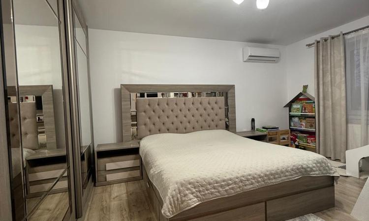 Apartament 2 camere,etaj 1 ,Regele Ferdinand ,zona iesire Grosi piata agroalimentara