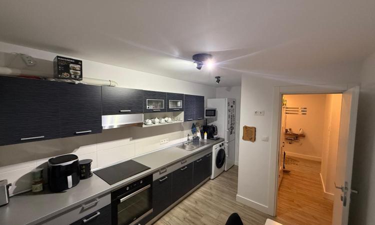 Apartament 2 camere,etaj 1 ,Regele Ferdinand ,zona iesire Grosi piata agroalimentara
