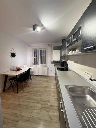 Apartament 2 camere,etaj 1 ,Regele Ferdinand ,zona  iesire Grosi piata agroalimentara