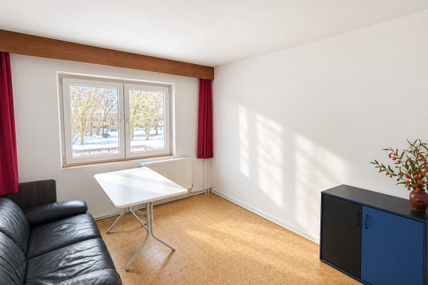 Apartament 4 camere – Etaj 1, zonă Facultatea de Litere