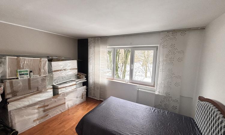 Apartament 4 camere de vânzare – Etaj 1, zonă Facultatea de Litere