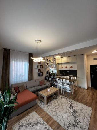 Apartament 2 camere ,Centrul vechi V.Lucaciu ,modern gata de mutare,etaj 1