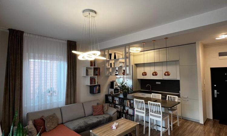 Apartament 2 camere ,Centrul vechi V.Lucaciu ,modern gata de mutare,etaj 1