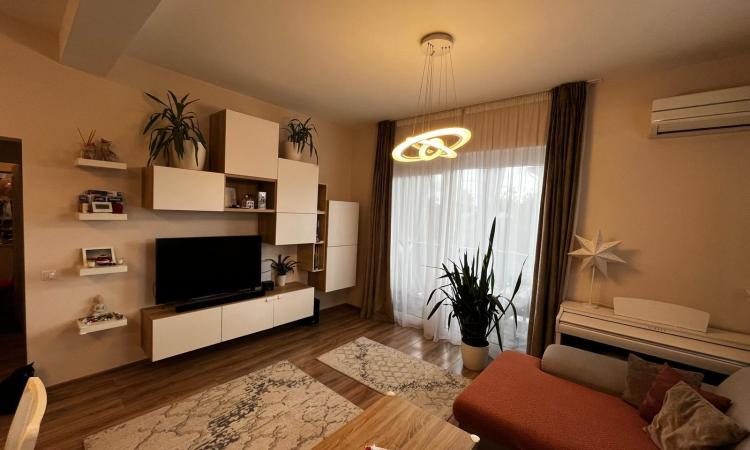 Apartament 2 camere ,Centrul vechi V.Lucaciu ,modern gata de mutare,etaj 1