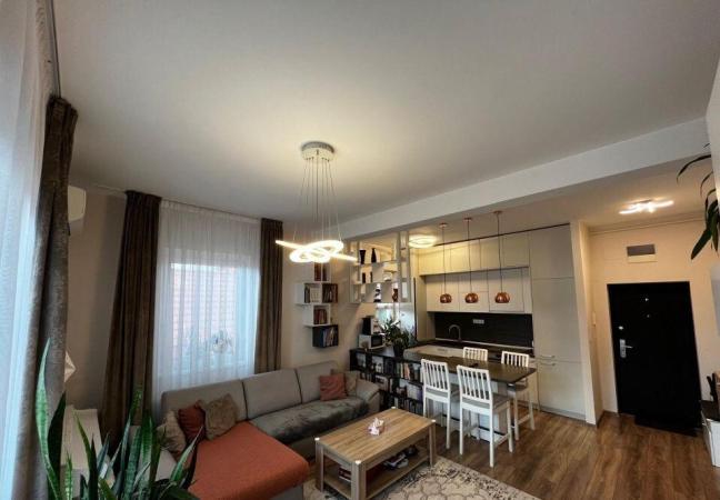 Apartament 2 camere ,Centrul vechi V.Lucaciu ,modern gata de mutare,etaj 1
