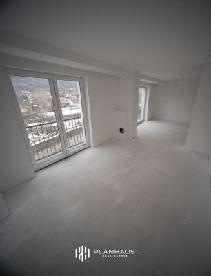 Apartament 3 camere ,Centrul vechi Baia Mare ,zona Grivitei