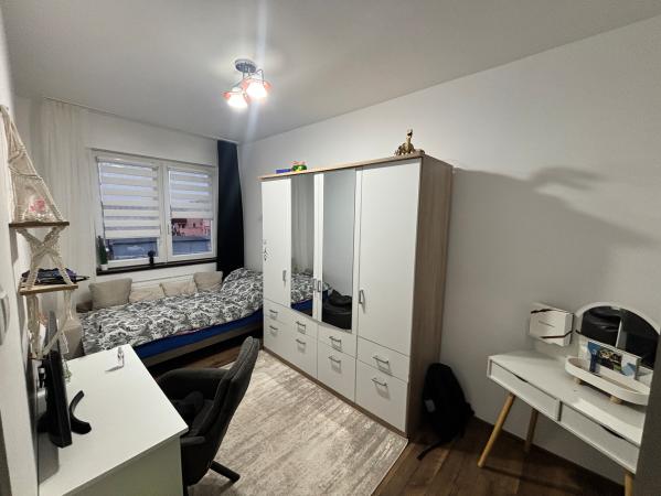 Apartament 3 camere decomandat – zonă centrală, Str. Minerilor