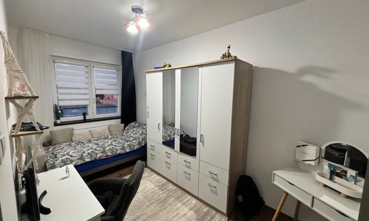 Apartament 3 camere decomandat – zonă centrală, Str. Minerilor