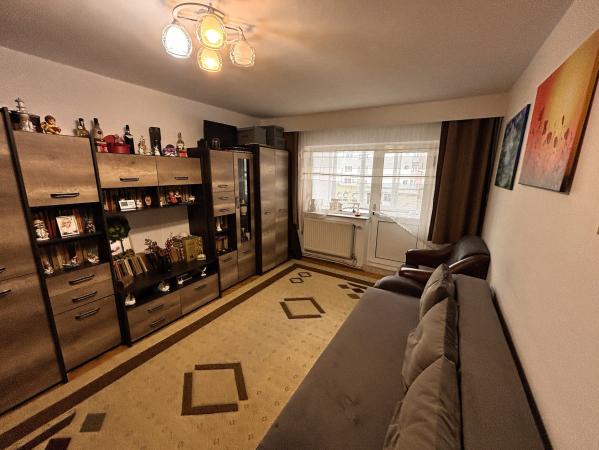 Apartament 3 camere de vânzare – Bld. Traian, Muzeul de Mineralogie