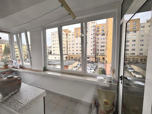 Apartament 3 camere de vânzare – Bld. Traian, Muzeul de Mineralogie