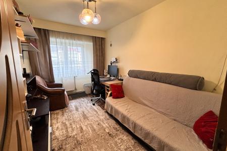 Apartament 3 camere de vânzare – Bld. Traian, Muzeul de Mineralogie