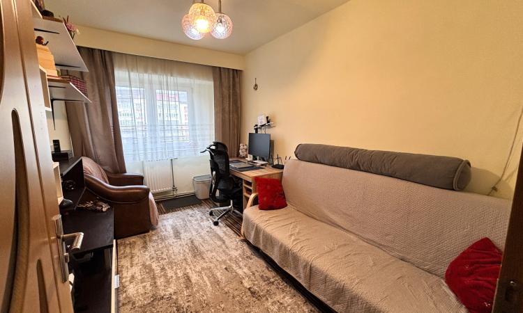 Apartament 3 camere de vânzare – Bld. Traian, Muzeul de Mineralogie