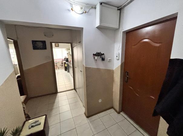 Apartament 3 camere de vânzare – Bld. Traian, Muzeul de Mineralogie