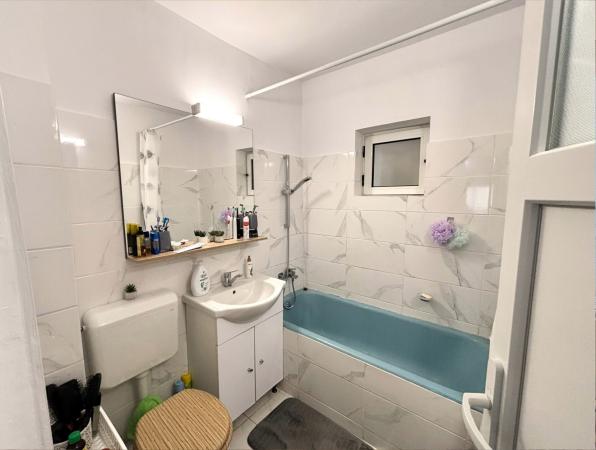 Apartament 3 camere de vânzare – Bld. Traian, Muzeul de Mineralogie