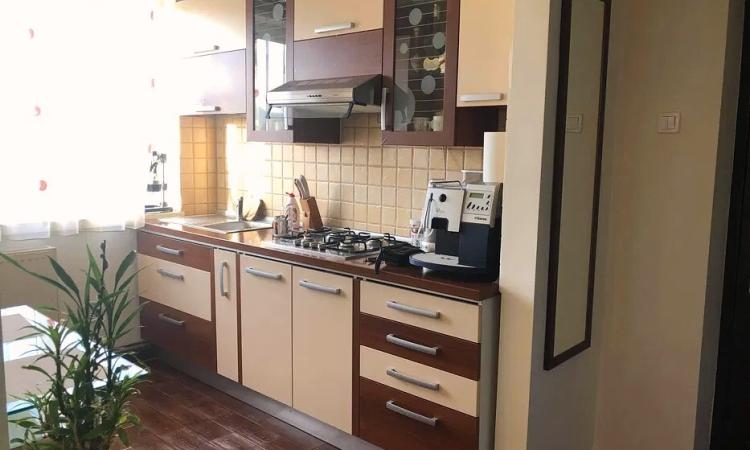 Apartament 2 camere – Ultracentral, complet renovat și mobilat