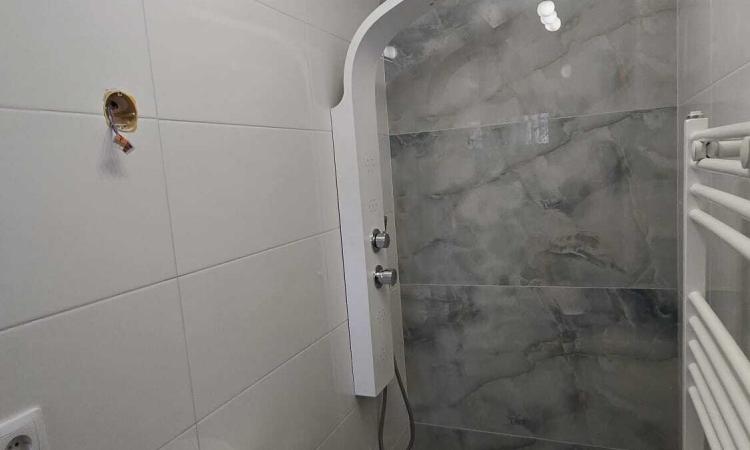 Apartament 2 camere ,etaj 2 ,zona Bilascu