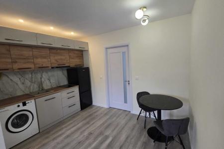 Apartament 2 camere ,etaj 2 ,zona Bilascu