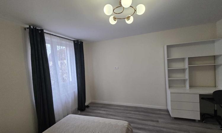 Apartament 2 camere ,etaj 2 ,zona Bilascu