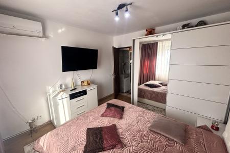 Apartament cu 2 camere de vânzare – Bulevardul București, zona centrala