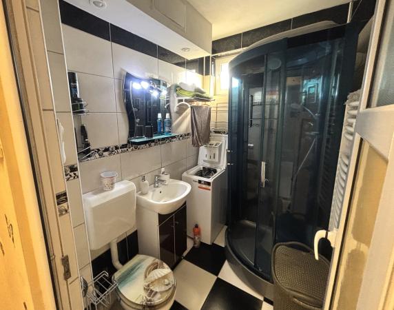 Apartament cu 2 camere de vânzare – Bulevardul București, zona centrala