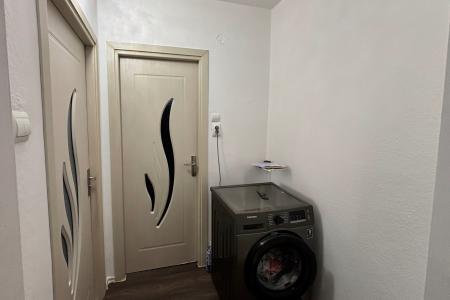 Apartament 2 camere - str. G. Cosbuc, Scoala N. Iorga