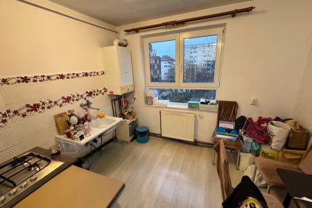 Apartament 2 camere - str. G. Cosbuc, Scoala N. Iorga