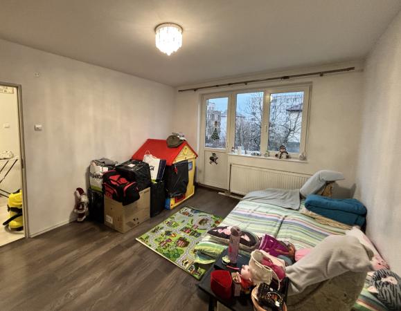 Apartament 2 camere - str. G. Cosbuc, Scoala N. Iorga