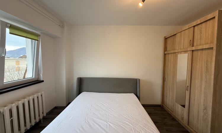 Apartament 3 camere ,zona Ursus B-dul Traian