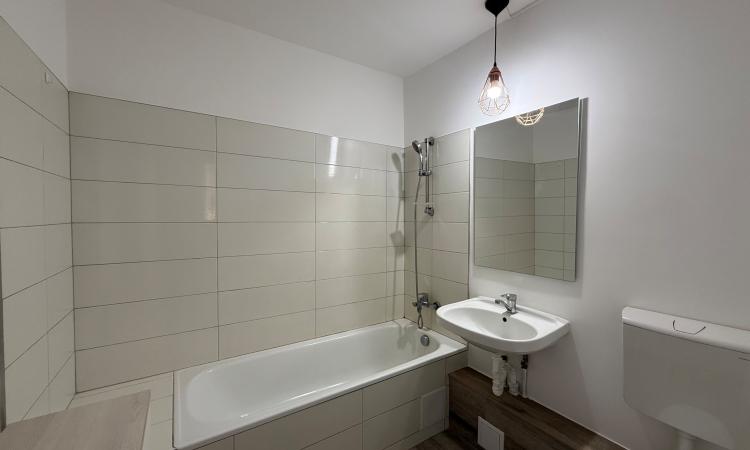 Apartament 3 camere ,zona Ursus B-dul Traian