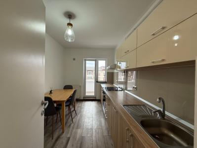 Apartament 3 camere ,zona Ursus B-dul Traian