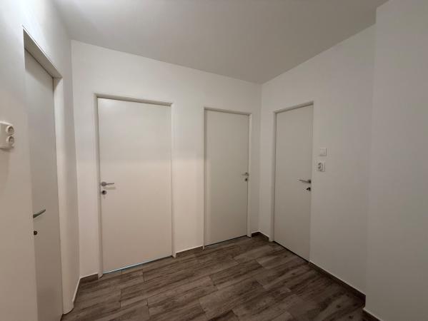 Apartament 3 camere ,zona Ursus B-dul Traian
