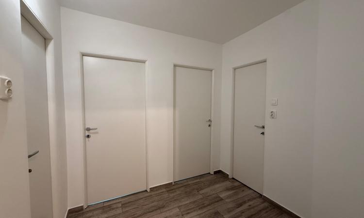Apartament 3 camere ,zona Ursus B-dul Traian