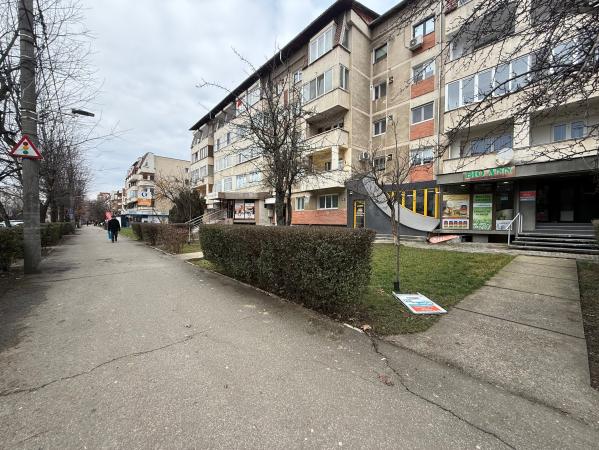 Apartament 3 camere ,zona Ursus B-dul Traian