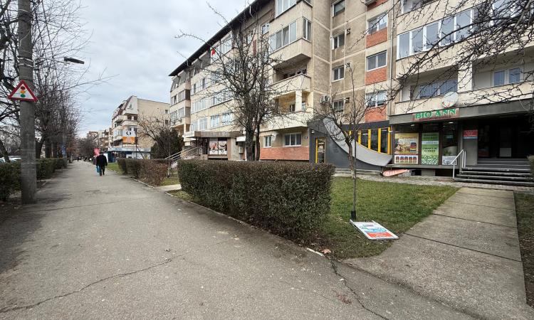 Apartament 3 camere ,zona Ursus B-dul Traian