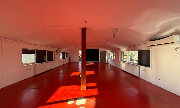 Închiriere -cladire de birouri/hală, 716 mp teren ,zona Grivitei,Baia Mare