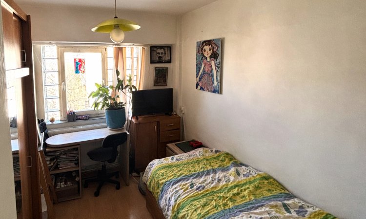 Apartament 3 camere - etaj 3, Bld. Bucuresti - zona Arhivelor/Center