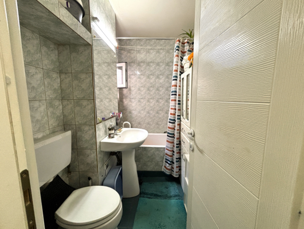 Apartament 3 camere - etaj 3, Bld. Bucuresti - zona Arhivelor/Center