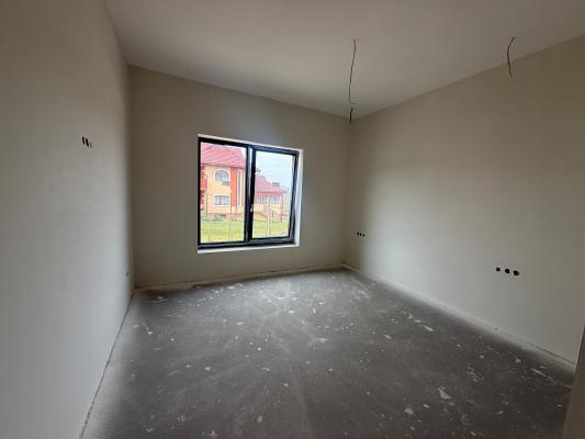 Casa individuala Tautii de Sus,zona rezidentiala,600 mp teren