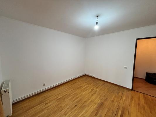 Apartament 3 camere – garaj inclus, str. Victoriei, Zona Vivo Mall