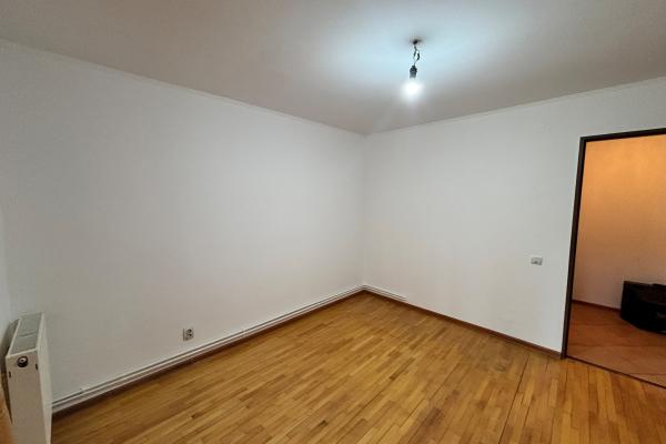Apartament 3 camere – garaj inclus, str. Victoriei, Zona Vivo Mall