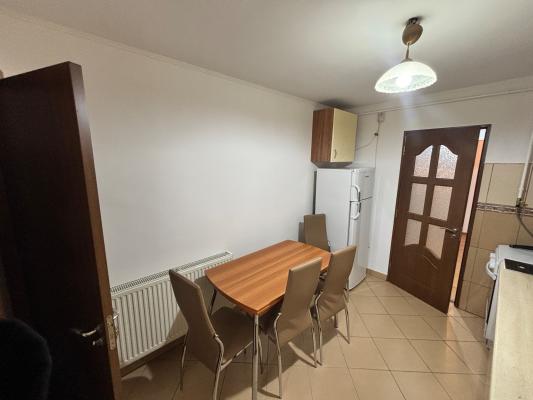 Apartament 3 camere – garaj inclus, str. Victoriei, Zona Vivo Mall