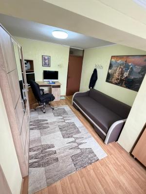 Apartament 2 camere –  decomandat, Str. Dobrogei, zona Teren atletism