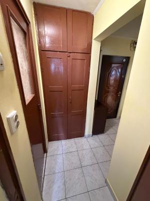 Apartament 2 camere –  decomandat, Str. Dobrogei, zona Teren atletism