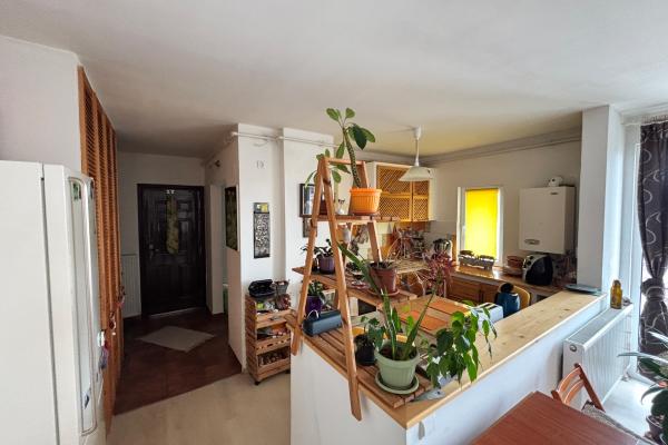 Apartament 3 camere – zona Hortensiei