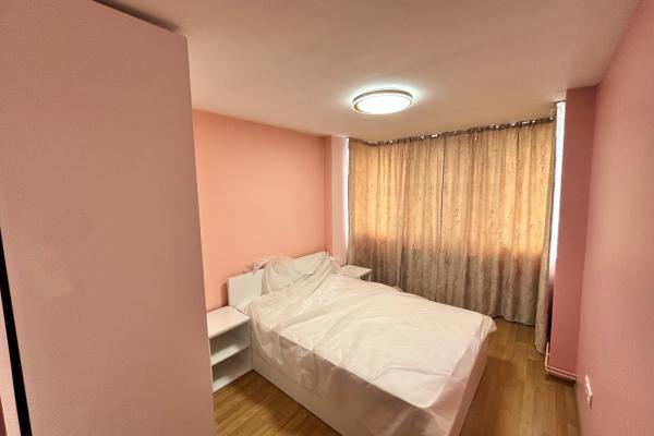 Apartament 4 camere - vânzare/ închiriere - Bld. Bucuresti, zona Semiluna
