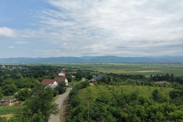 Teren intravilan Ardusat, 1000 mp, acces din drum asfaltat