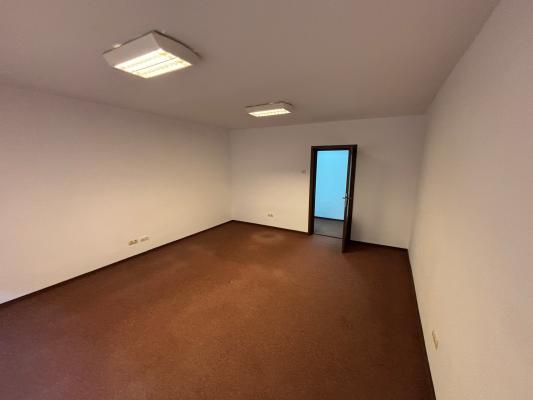 Apartament 3 camere - Bld. Bucuresti, zona Tipografie