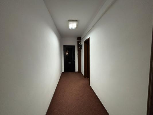 Apartament 3 camere - Bld. Bucuresti, zona Tipografie